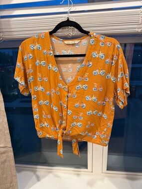 Vanilla Star Mustard Bicycle Tie-Front Crop Top